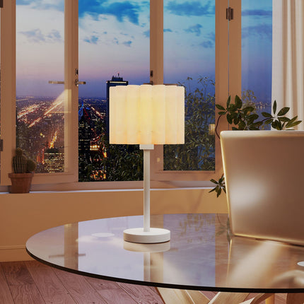 Lampe de table de style rétro, abat-jour en plastique blanc, douille E27