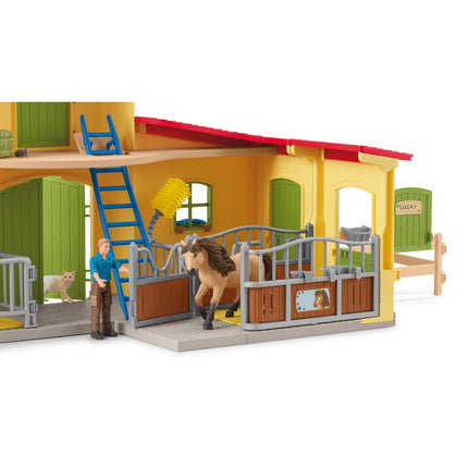 Schleich Farm World Playset Boîte à poney avec étalon poney d'Islande