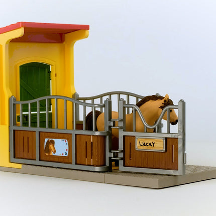 Schleich Farm World Playset Boîte à poney avec étalon poney d'Islande