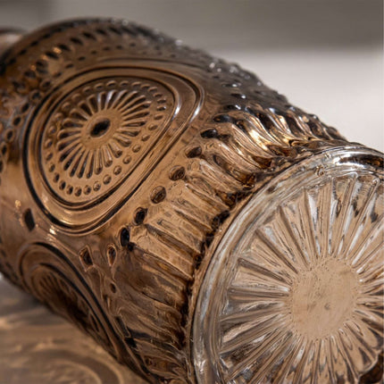 Ensemble de 12 petits vases en verre à motif en relief
