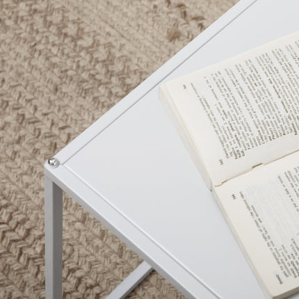 Moderner weißer quadratischer Couchtisch mit Stahlrahmen, 2er-Set