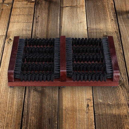 Lavage de chaussures avec brosses