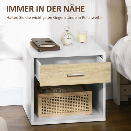 Weißer Nachttisch mit Schublade und offenem Fach