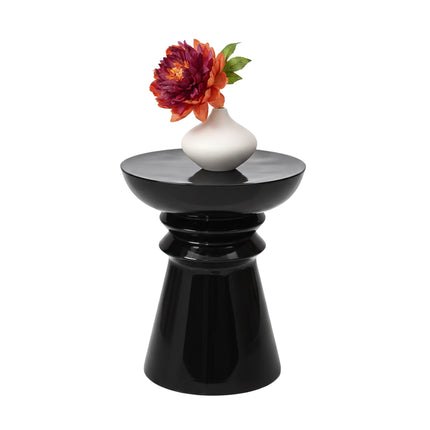 Beistelltisch & Hocker, Design in Schachfiguren-Silhouette