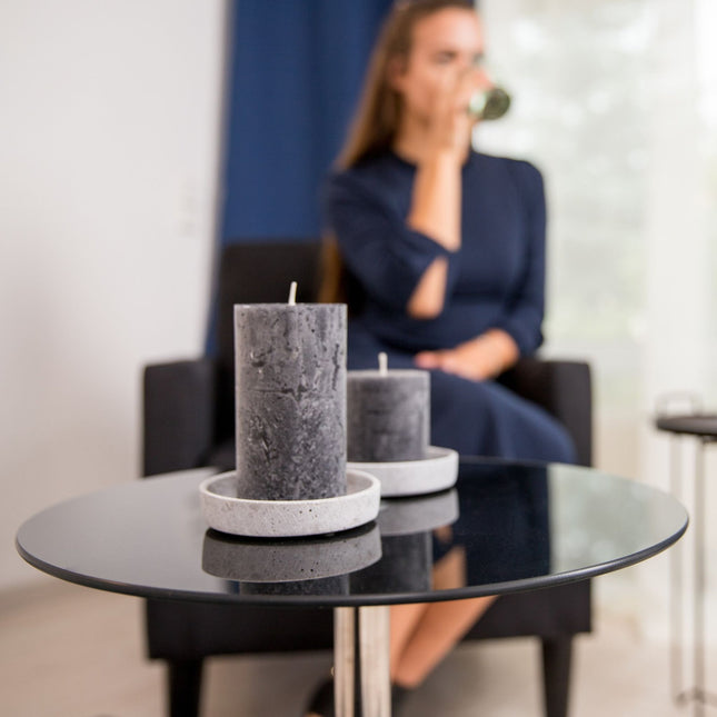 Beistelltisch aus Glas und Edelstahl