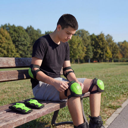Skate Protective Gear Set, Wrist Elbow Knee, Green M