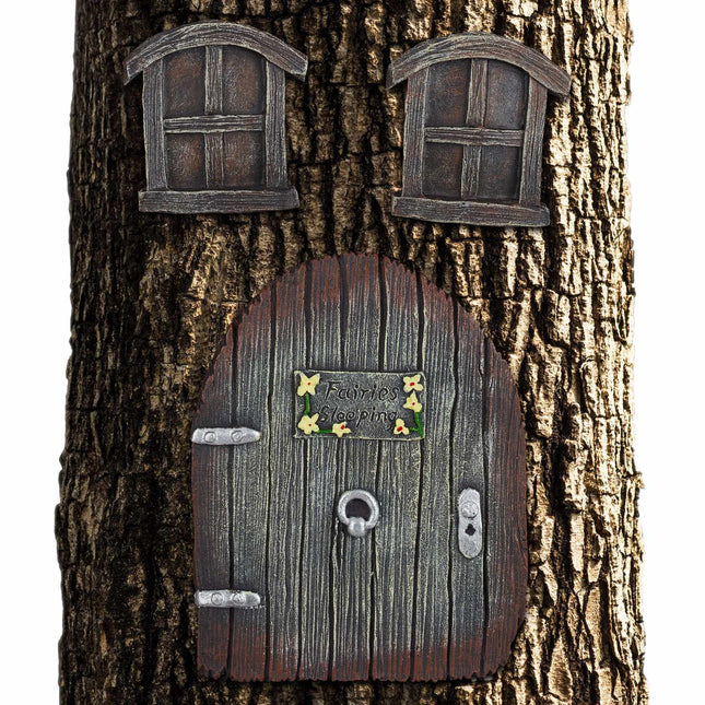 Arbres avec portes de fées