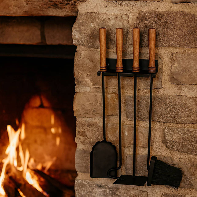Ensemble d'outils pour cheminée murale, acier et bois, 5 pièces