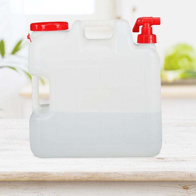 Wasserkrug mit Hahn