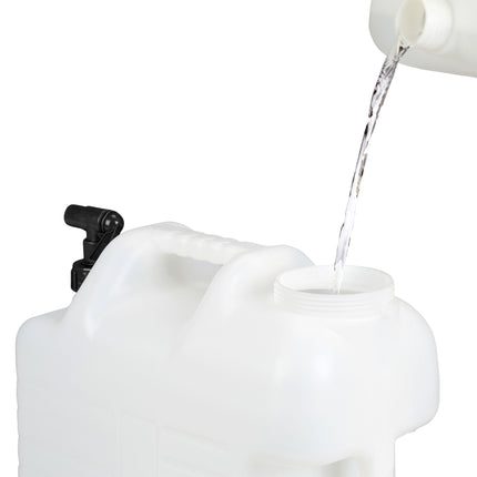 Wassertank mit Wasserhahn