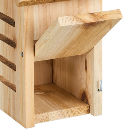 Maison de coccinelle en bois
