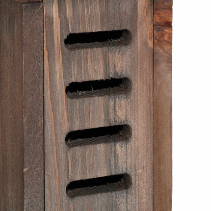 Maison de coccinelle en bois