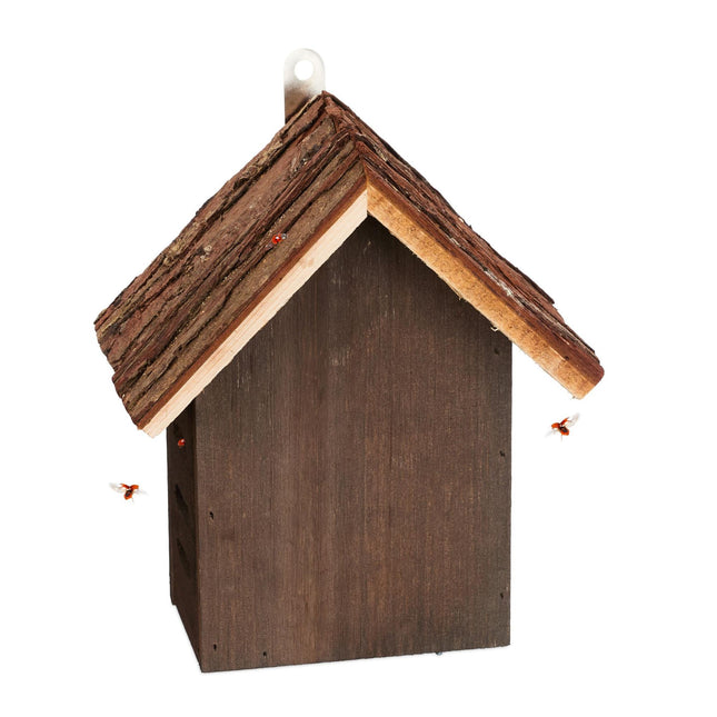 Maison de coccinelle en bois