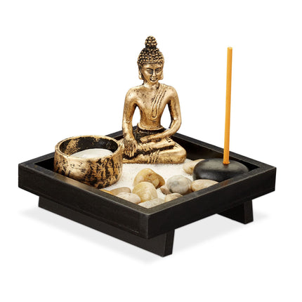 Zen-Garten mit Buddha