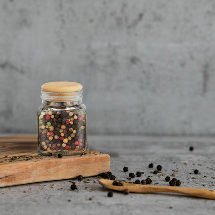 ensemble de 14 pots à épices avec couvercles en bambou