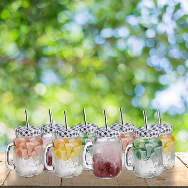 ensemble de 8 verres à boire avec couvercles à carreaux