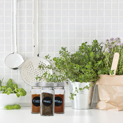 ensemble de 8 pots à épices